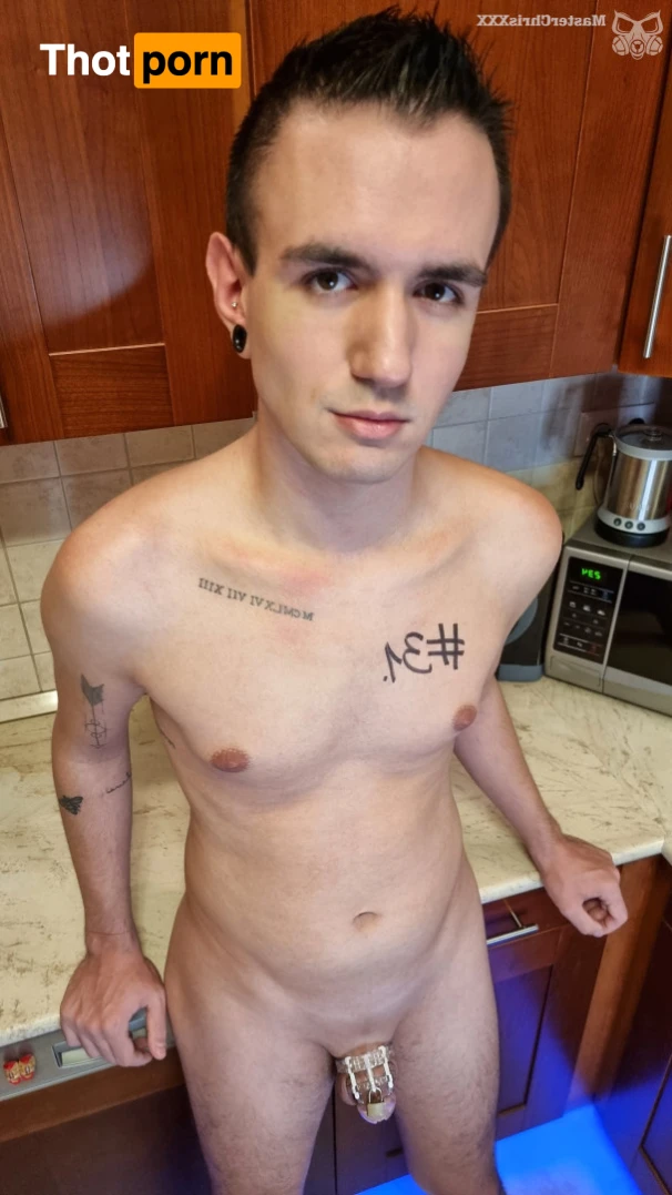 Master Chris and his boi 13846277