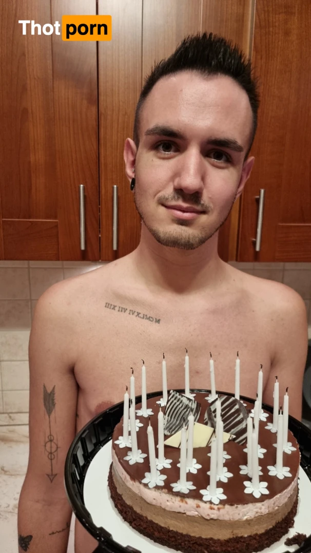 Master Chris and his boi 13847416