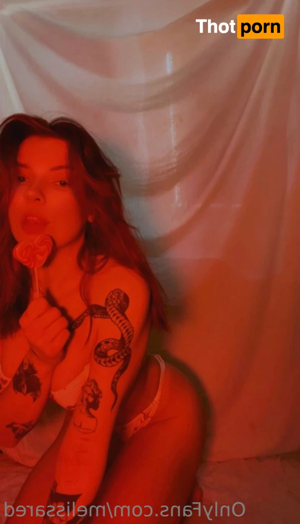 melissa red 13290444