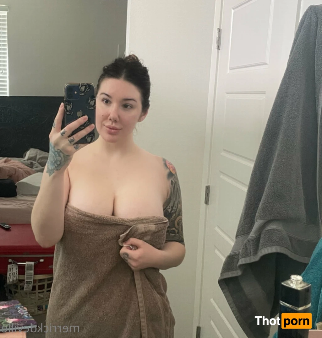 𝔅𝔲𝔤𝔞𝔱𝔱𝔦 𝔗𝔥𝔬𝔱𝔱𝔦𝔢 12906653