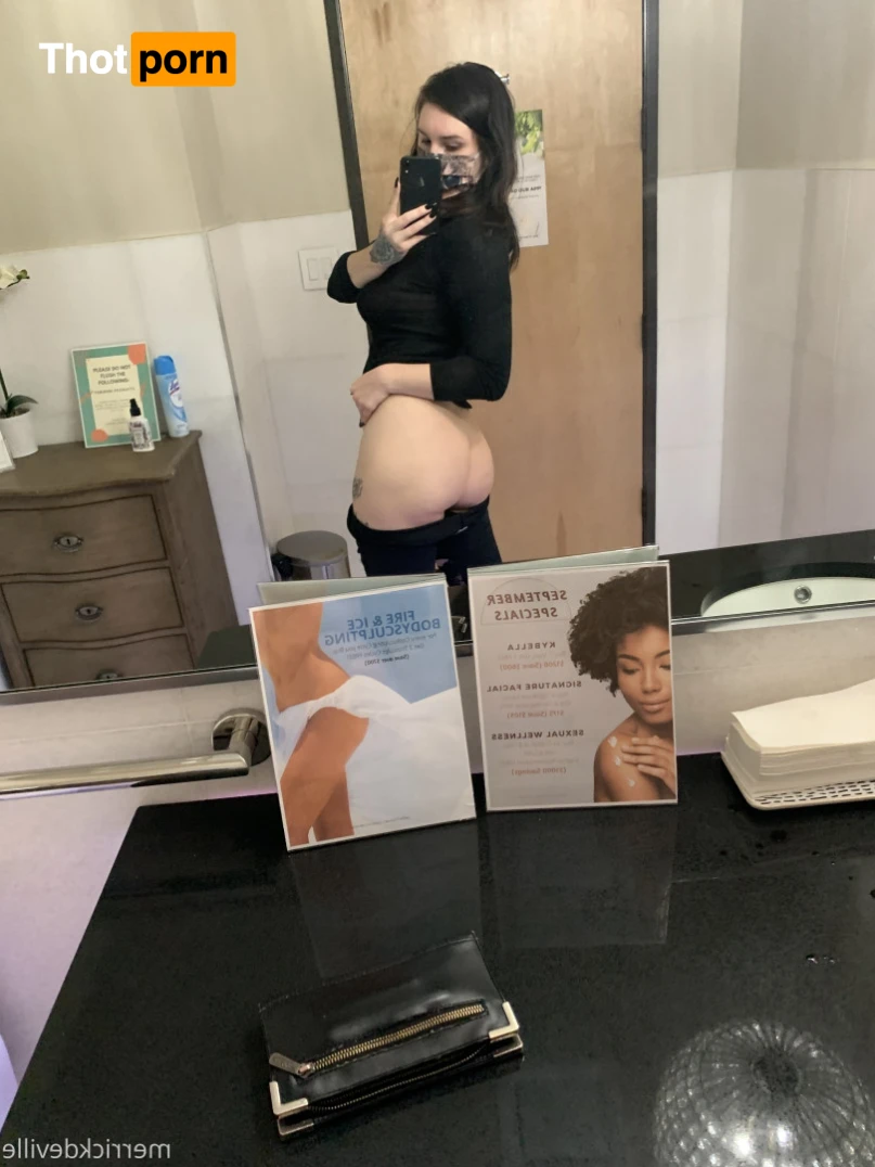 𝔅𝔲𝔤𝔞𝔱𝔱𝔦 𝔗𝔥𝔬𝔱𝔱𝔦𝔢 12906822