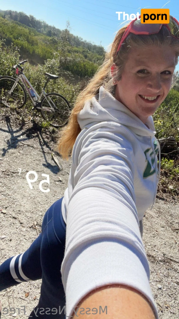 messy_nessy_free 12884844