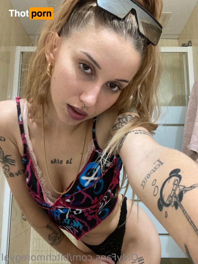 Your favourite foxy🦊💔 12883976