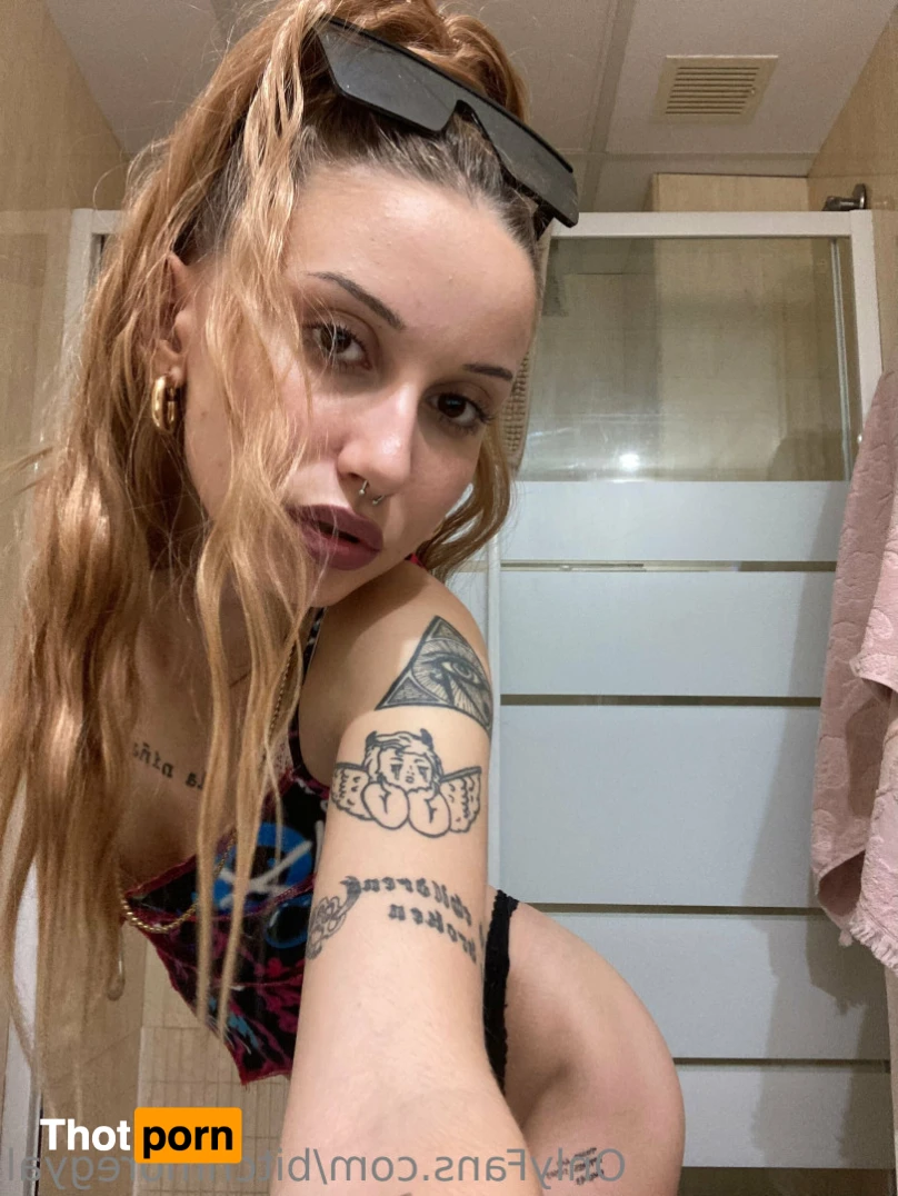 Your favourite foxy🦊💔 12884116