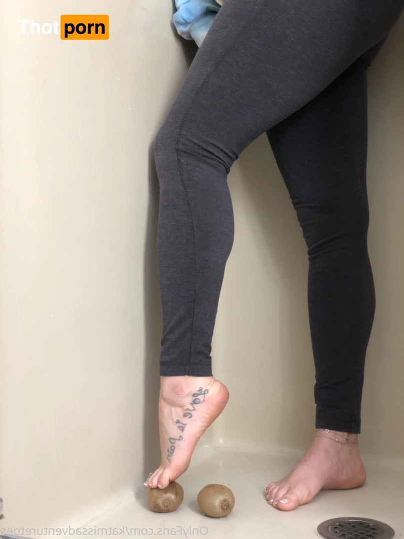 AdventuretoesKat 12147224