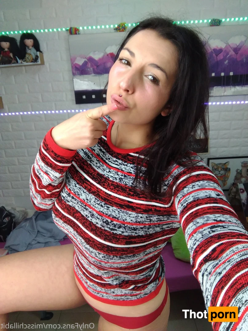 Miss ChillaBit 11977785