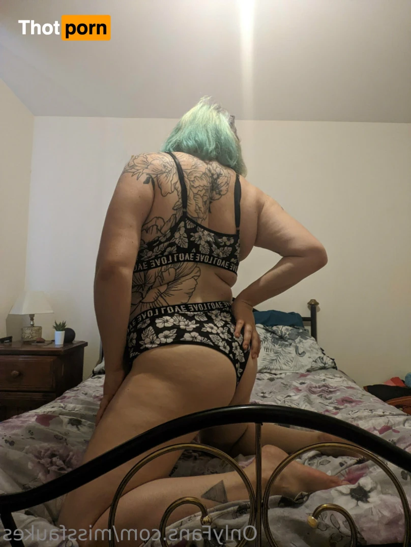 Miss Faukes 11928880