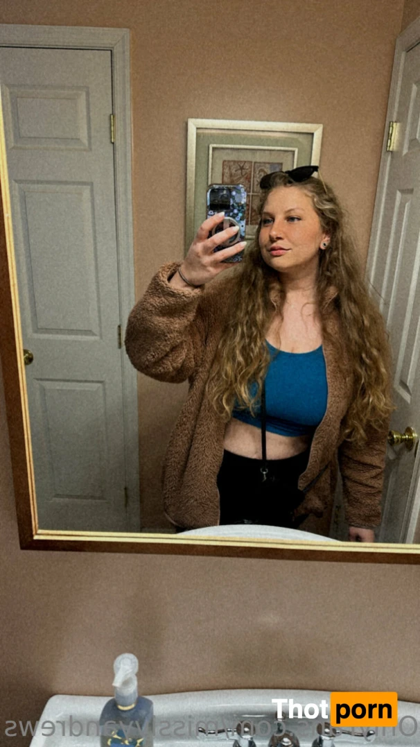 Ivy Andrews 11918455