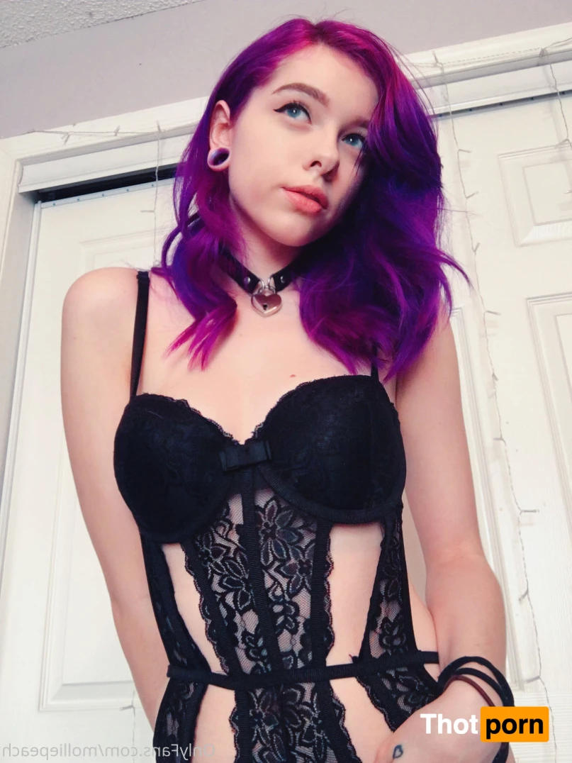 Mollie xoxo 11399985