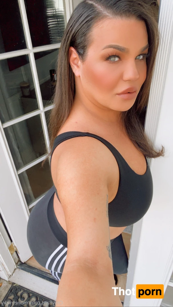 Nicky Monet 16490629