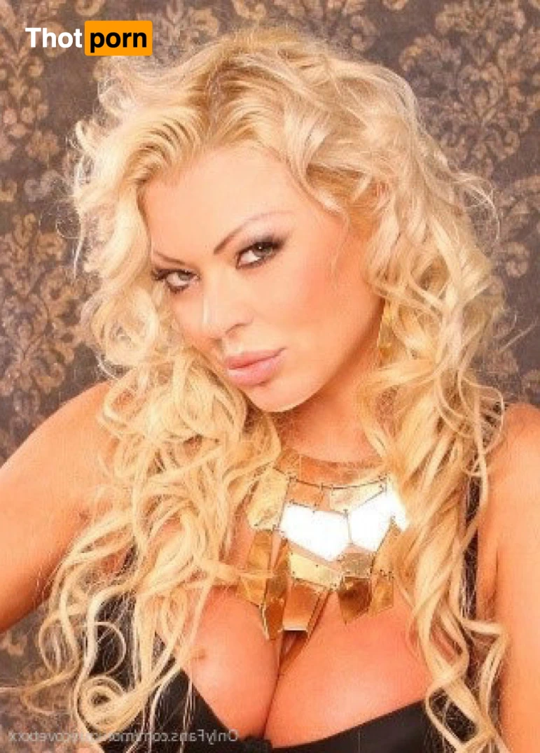 Monique Covet 16488243