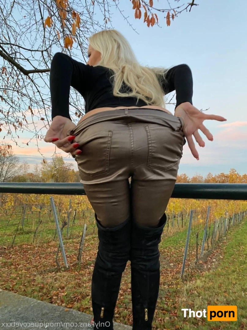 Monique Covet 16488453