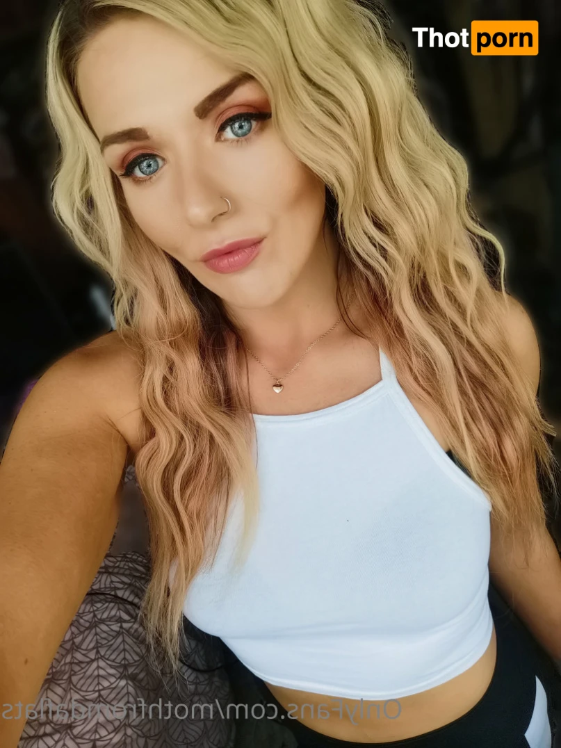 SessionMothMartina 11037389