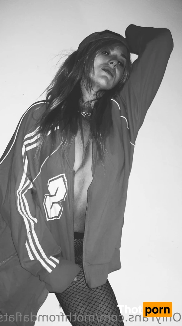 SessionMothMartina 11104066