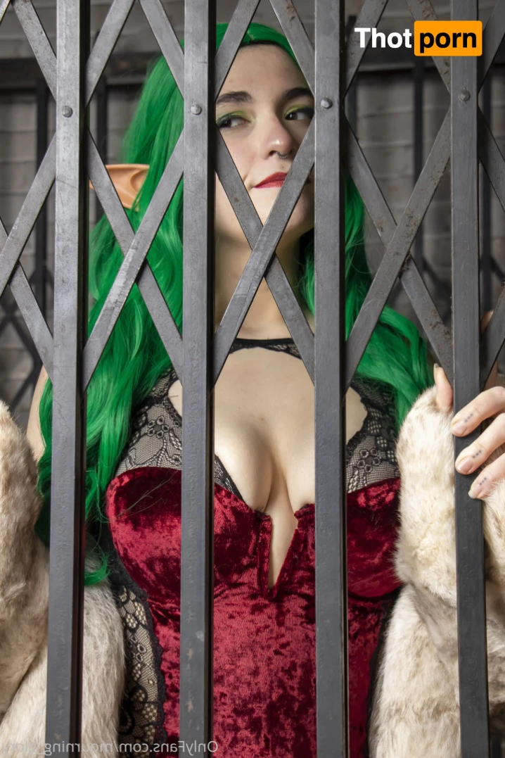 mourning_glory 16460293