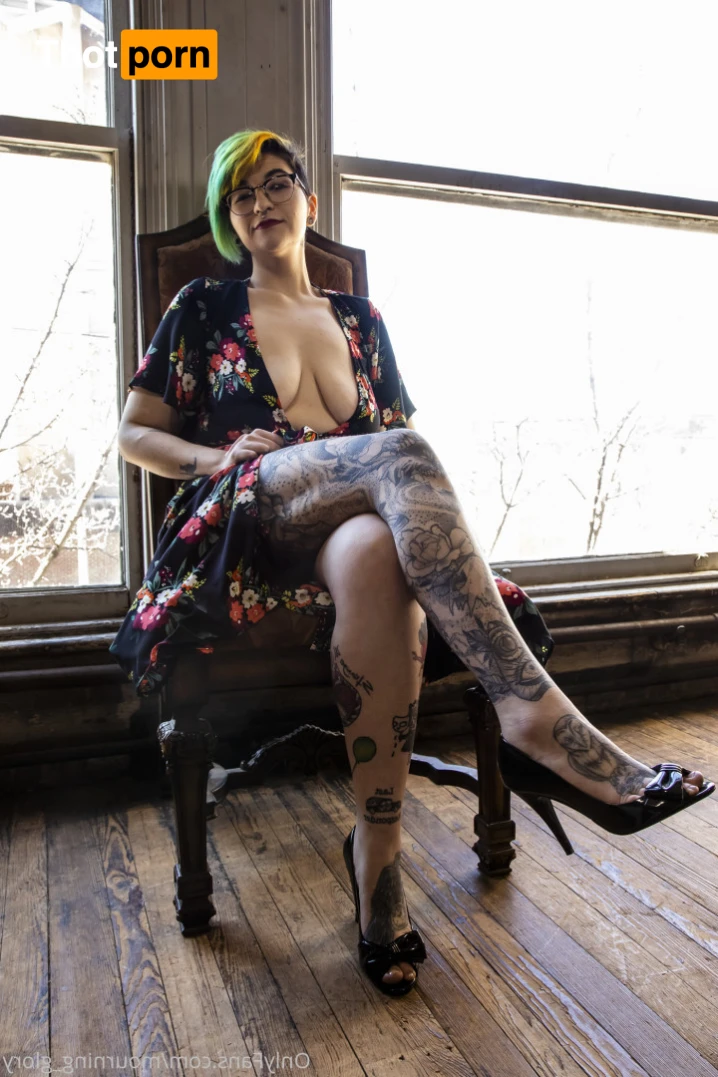 mourning_glory 16460305