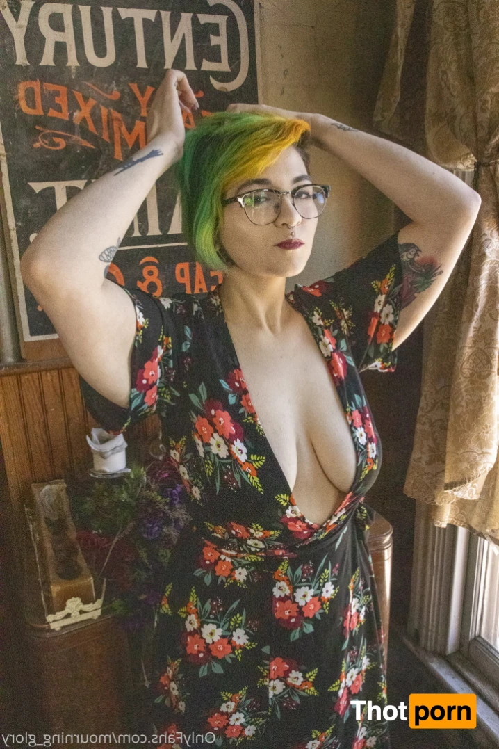 mourning_glory 16460323