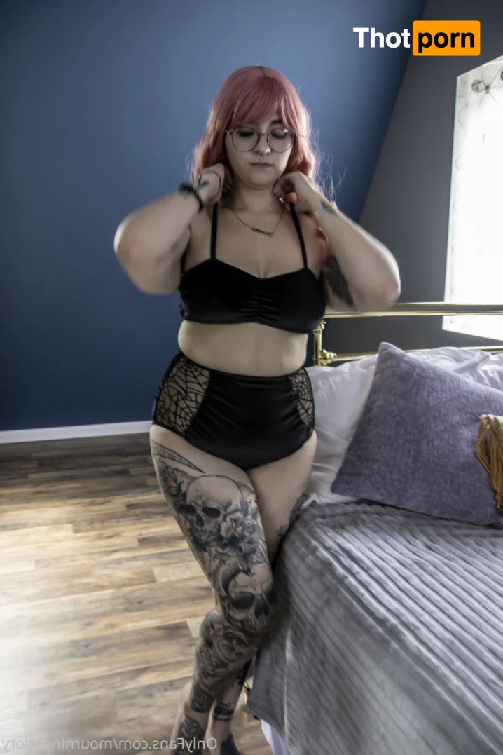 mourning_glory 16460377