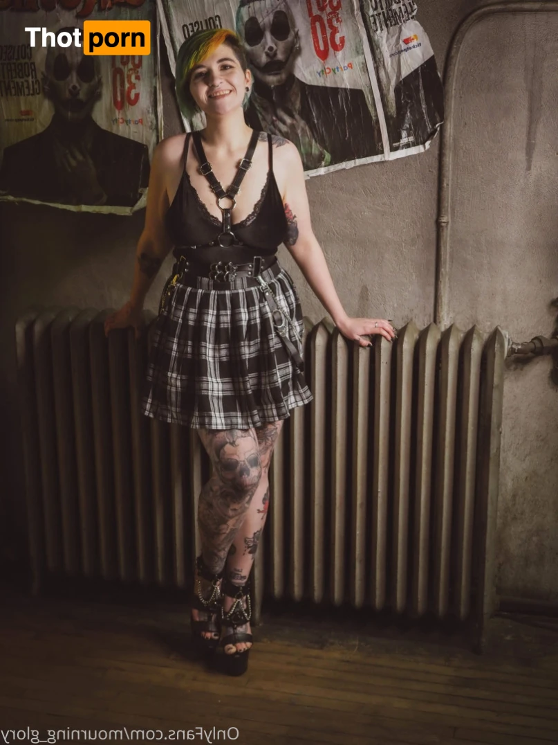 mourning_glory 16460443