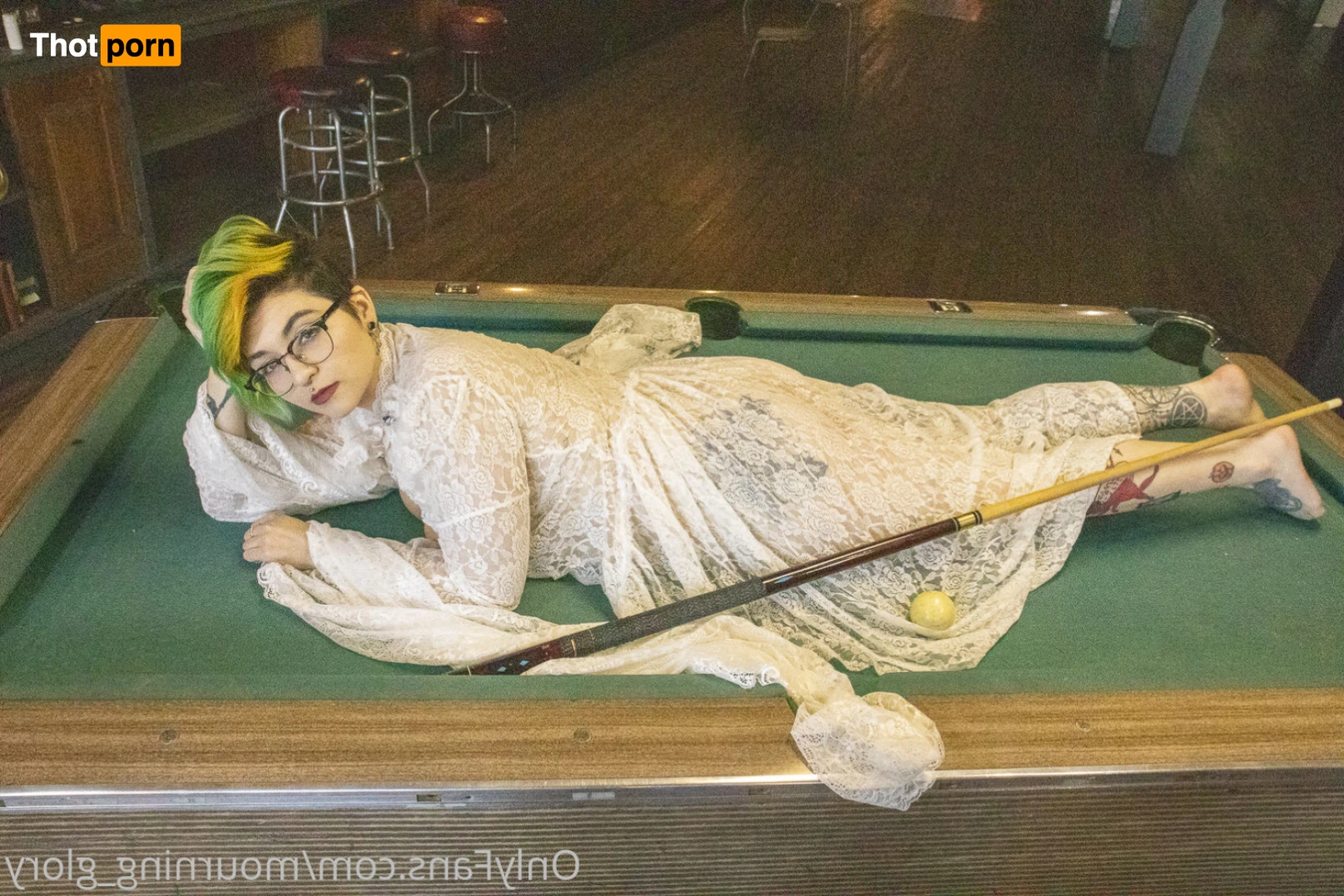 mourning_glory 16460587