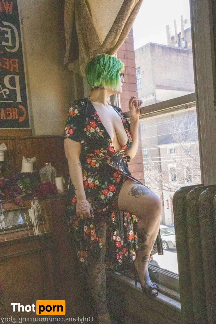 mourning_glory 16460629