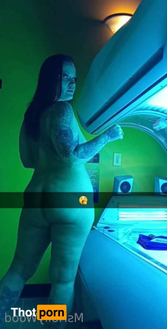 Ms. Hollywood VIP 16402962