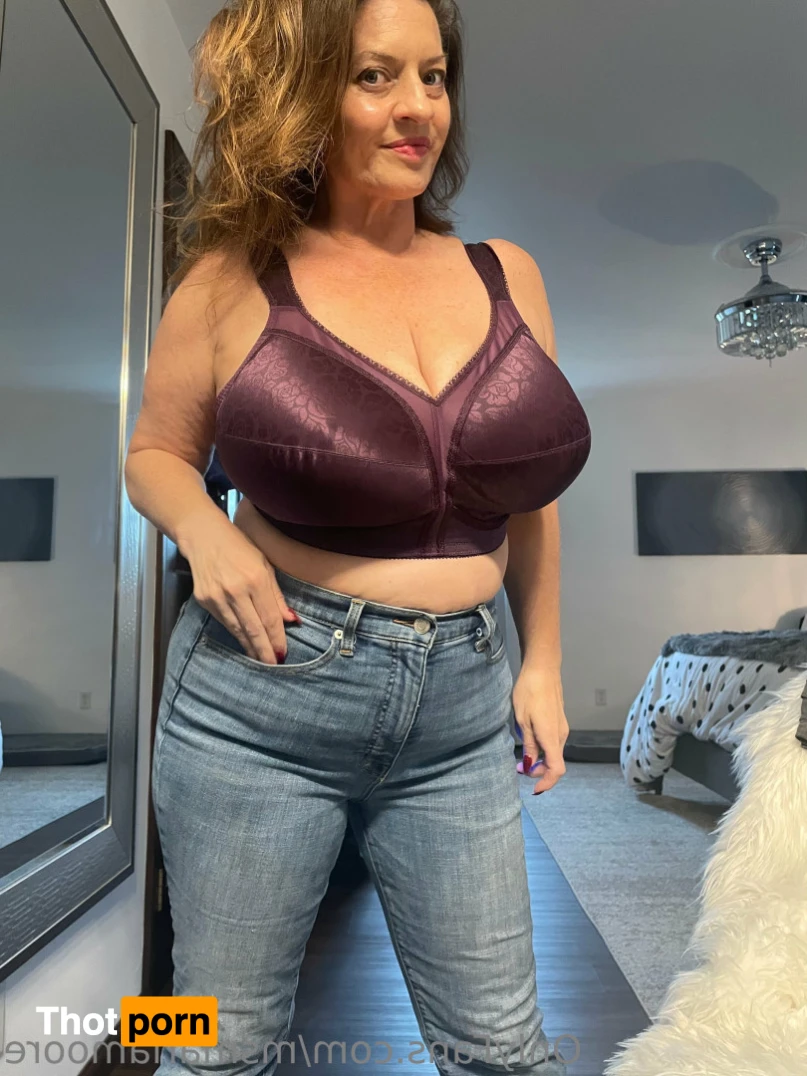 Maria Moore 16395235