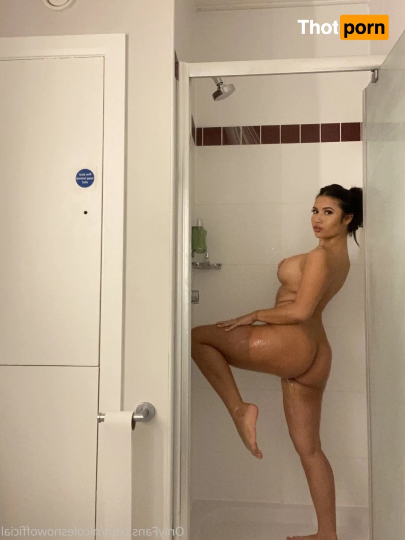 Nicole ❄️ 900833