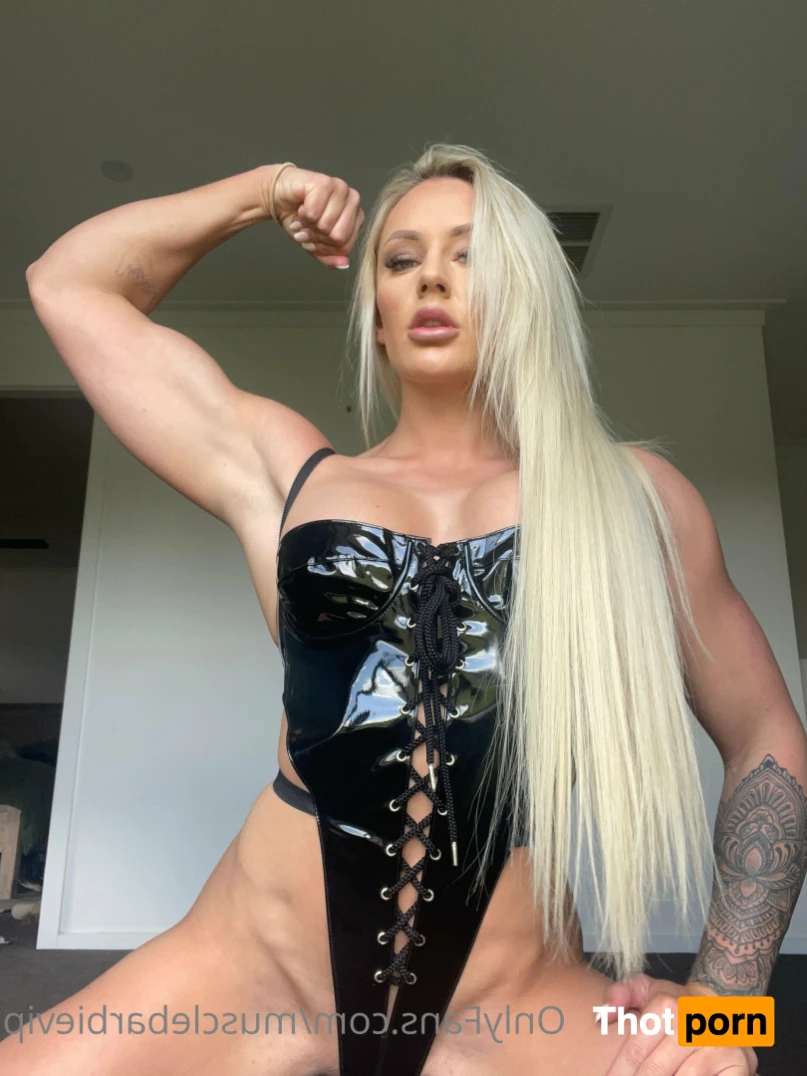 Your favourite AUSSIE muscle babe 💦 16351815