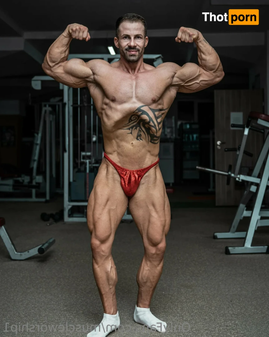 Muscle worship 11226281