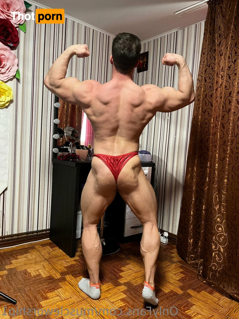 Muscle worship 11230386