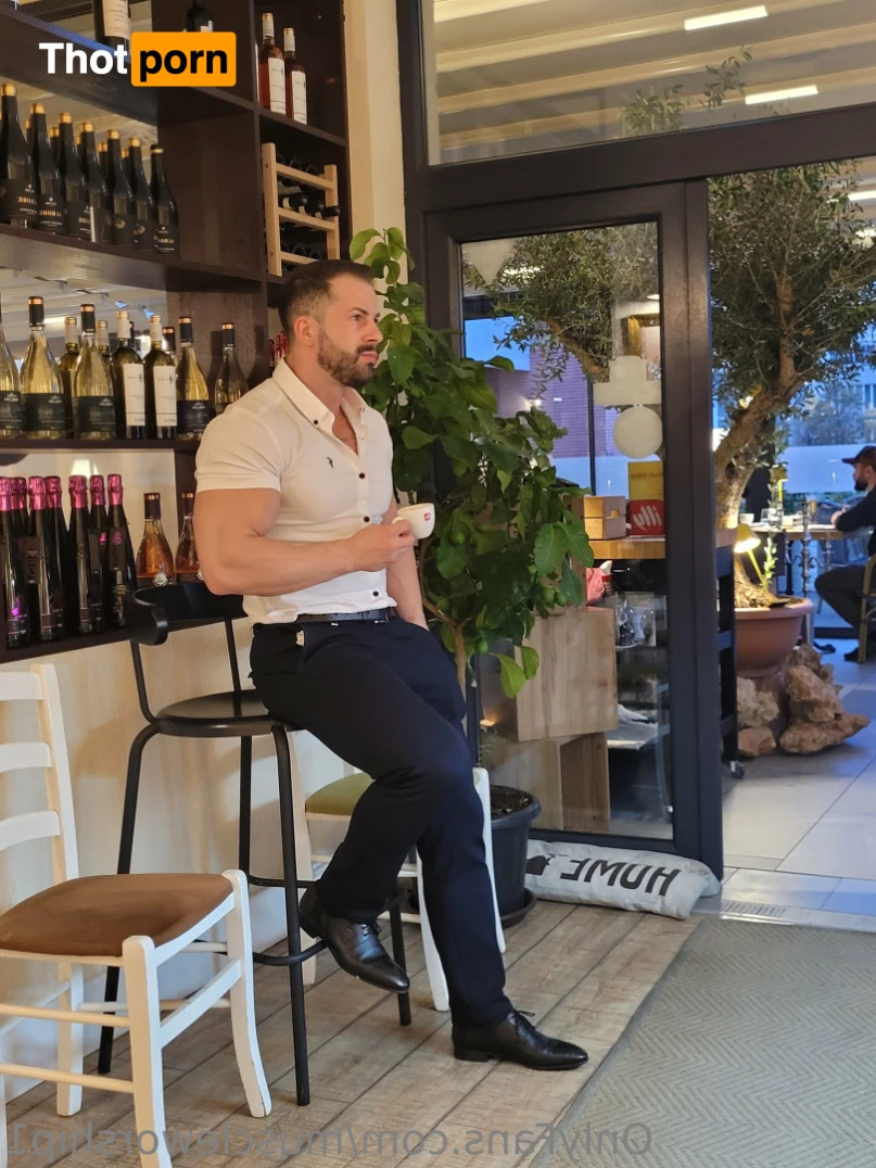 Muscle worship 11238406