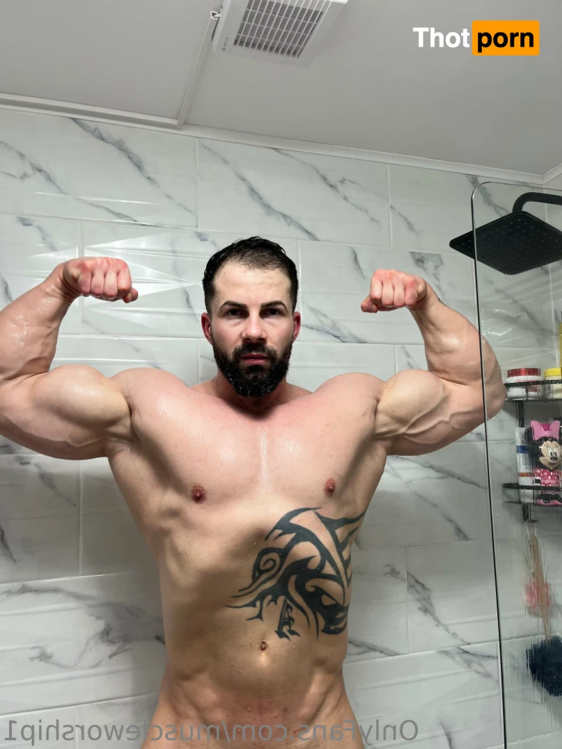 Muscle worship 16346188