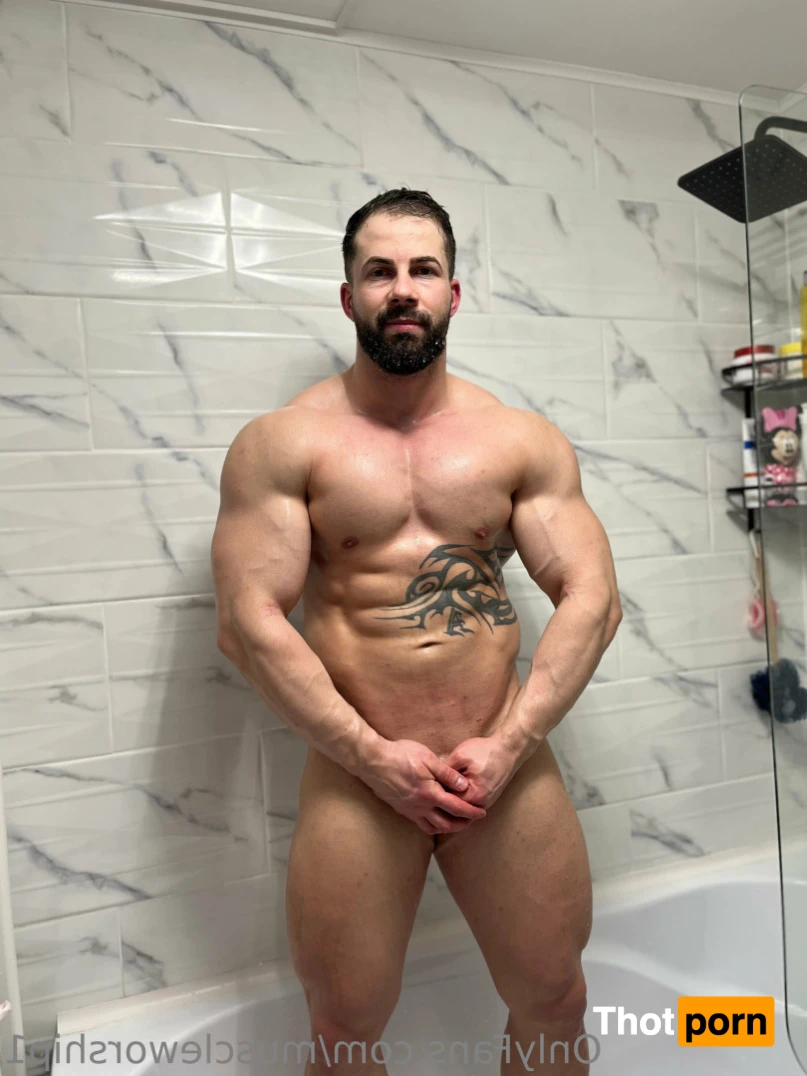 Muscle worship 16346563