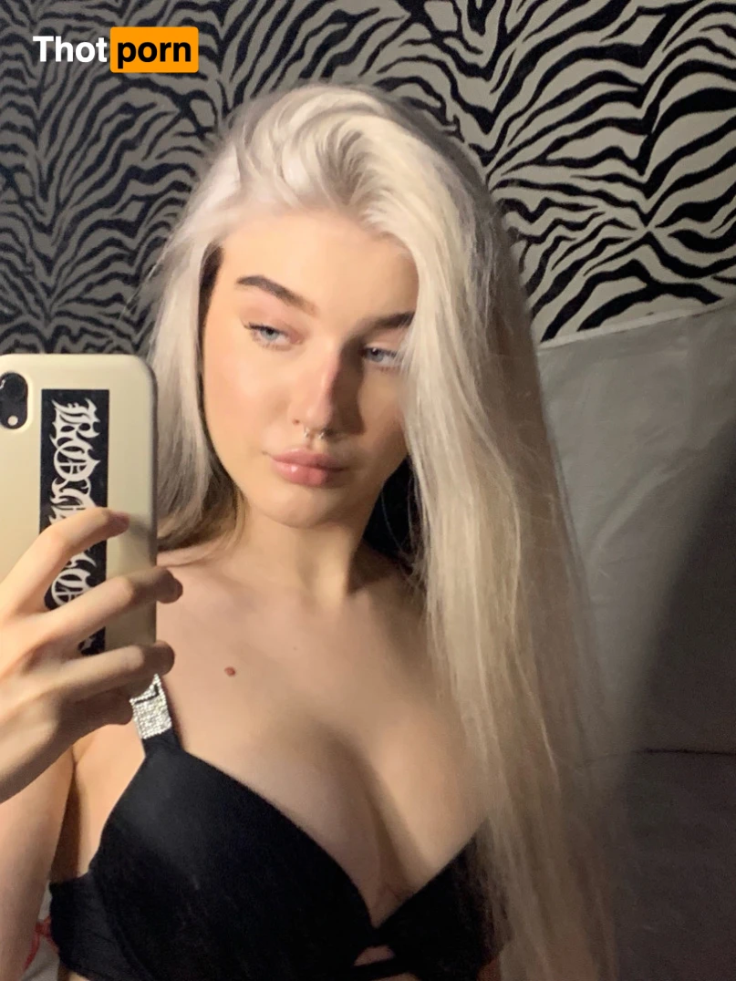 Courtney Frost 16345218