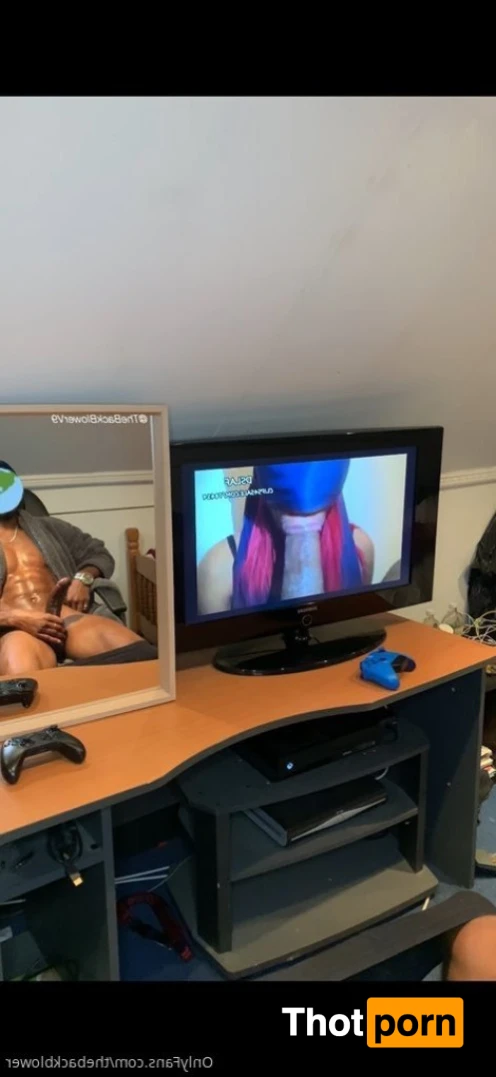 Myke Hunt (TheBackBlower) 16301636