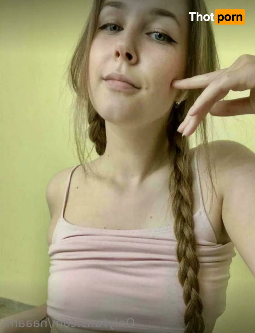 Naami 💙💛 16247537