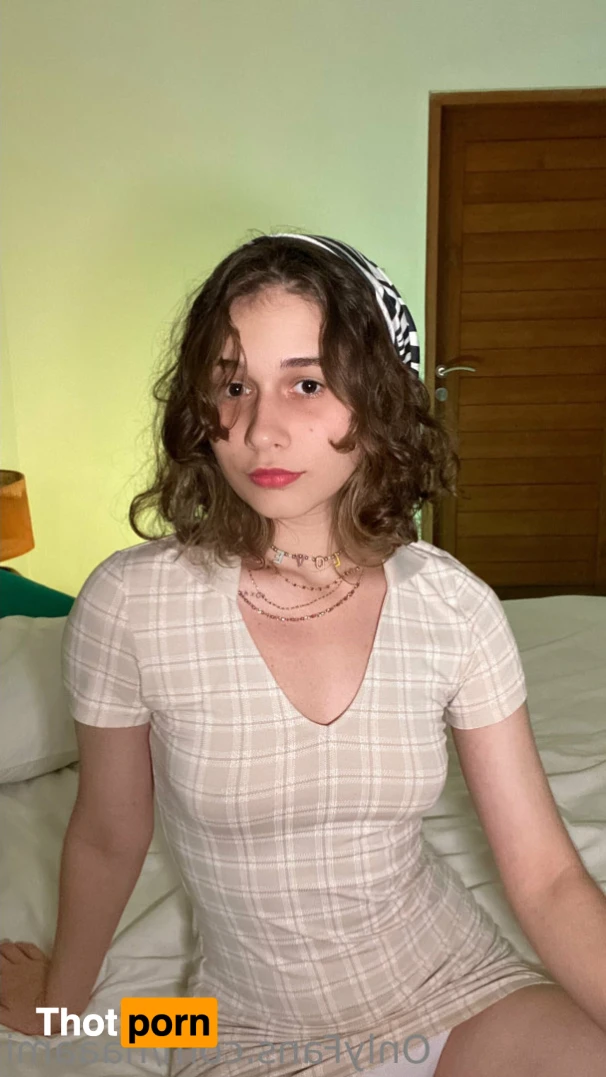 Naami 💙💛 16247694