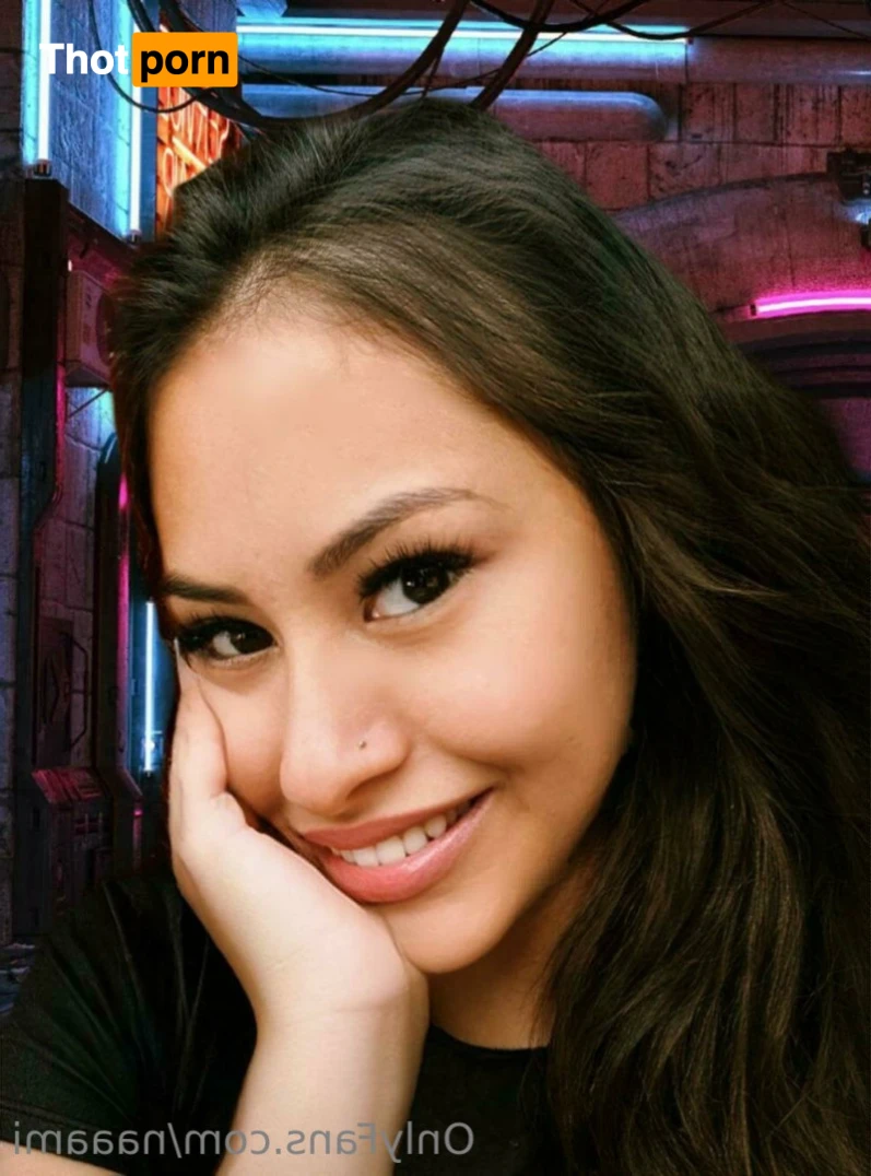 Naami 💙💛 16247952