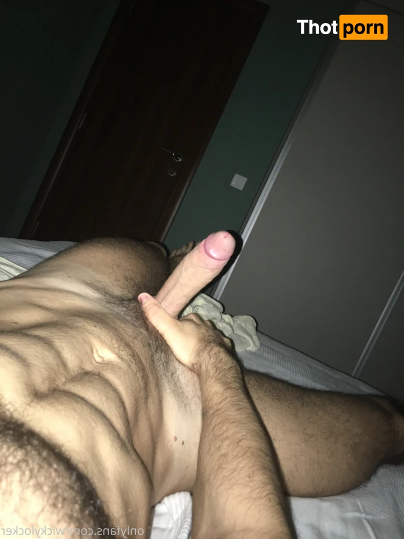 NakedGamer 16238830