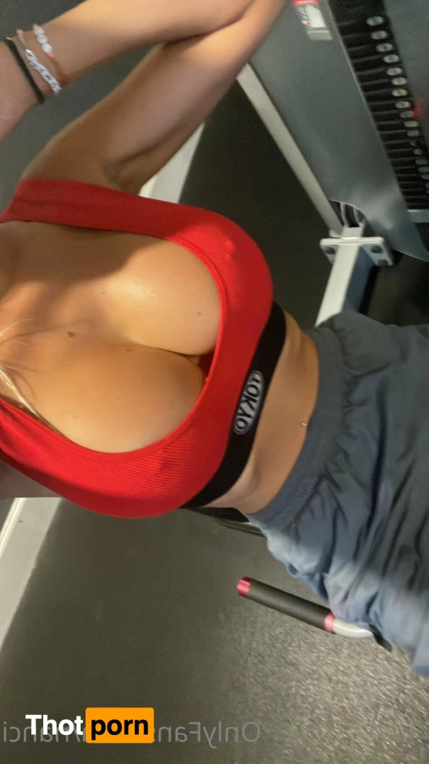 Keepingupwiththecanadian 16149105