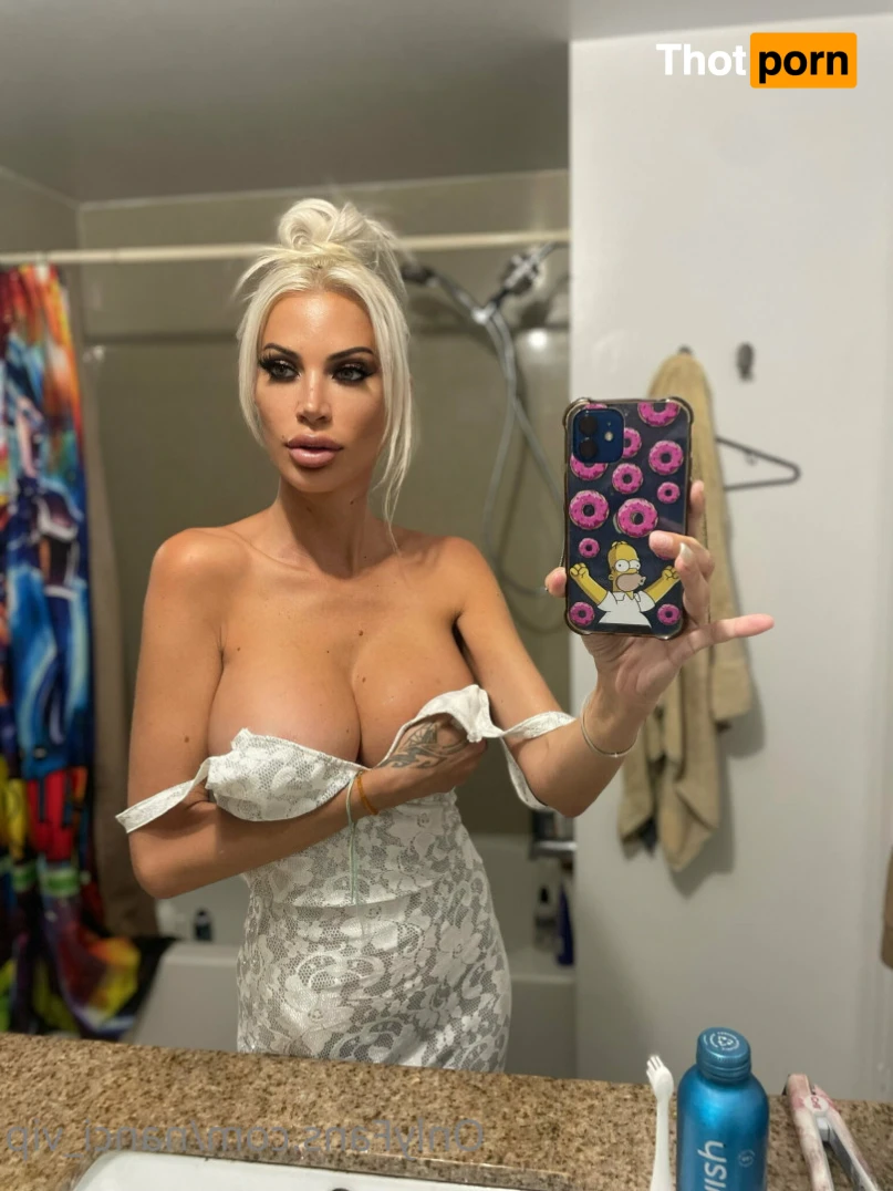 Keepingupwiththecanadian 16149246