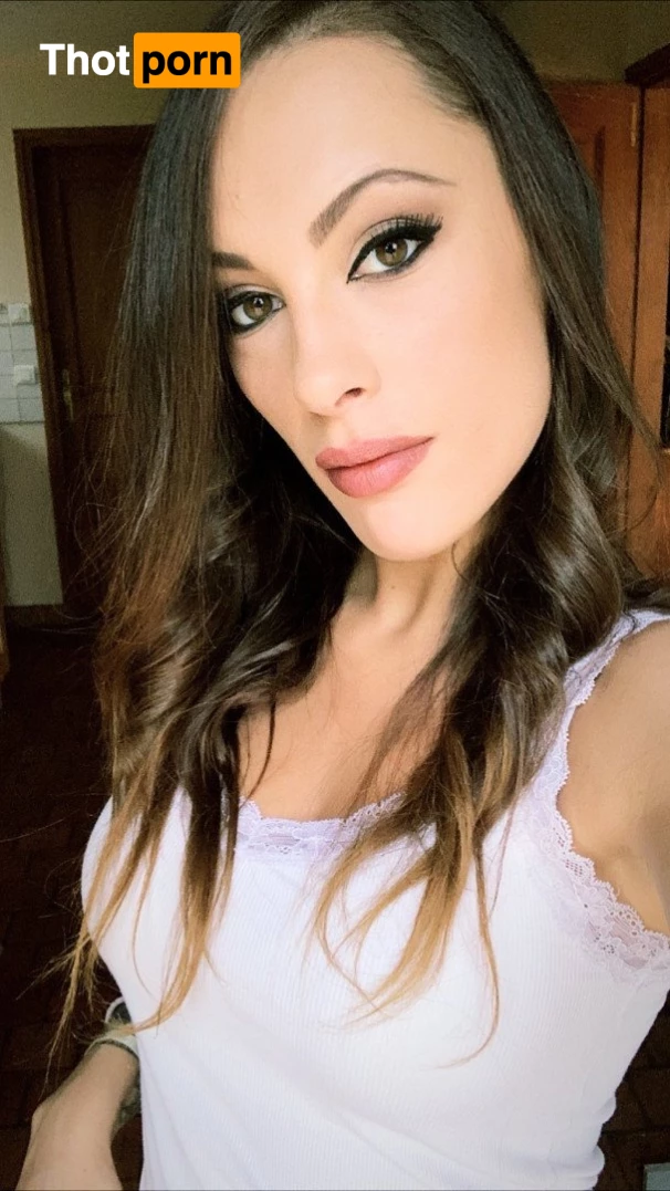 Nikita Bellucci 908745