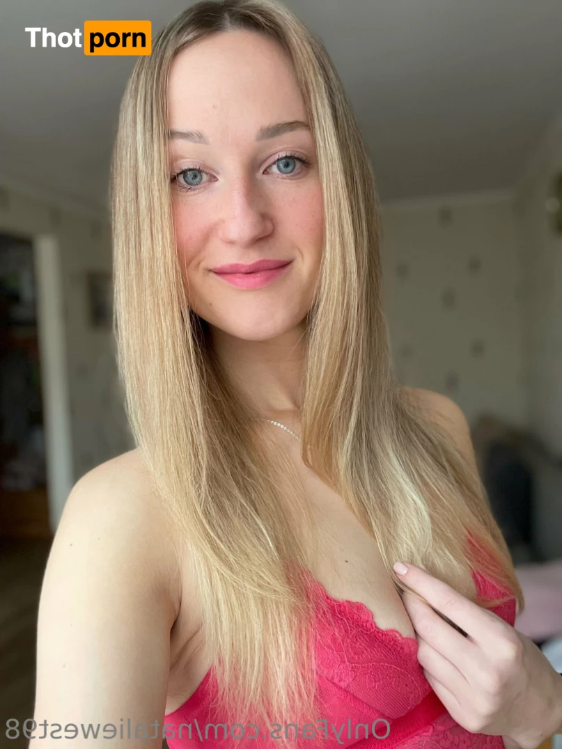 Natalie West 16112099