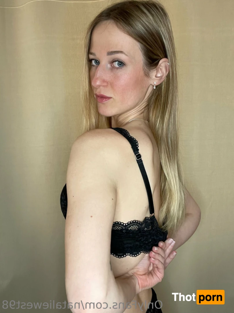 Natalie West 16112118