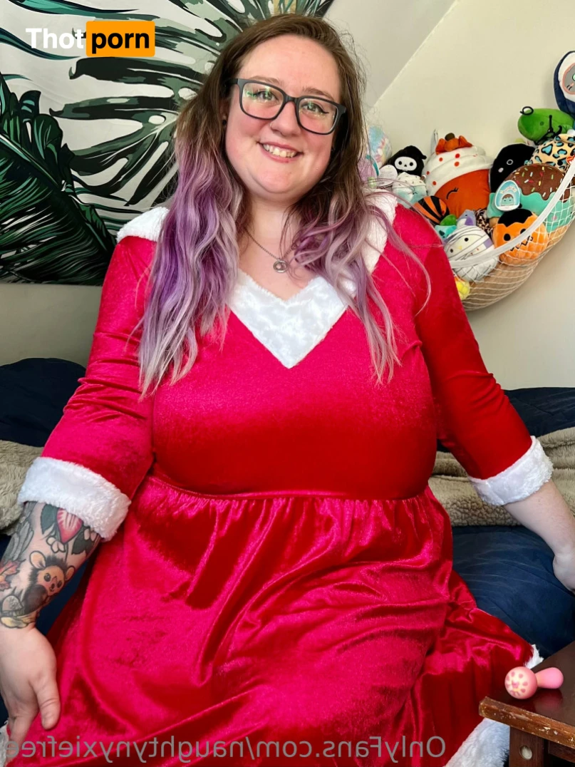 Nyxie💀🖤 16004748