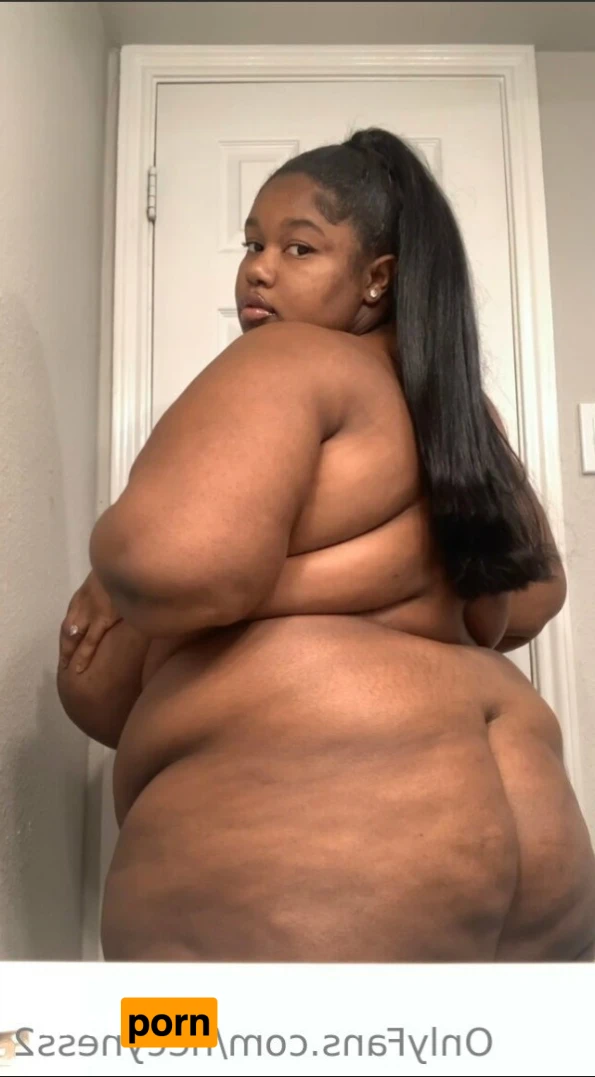 20 Y/O virgin 👰🏾‍♀️ 16002631