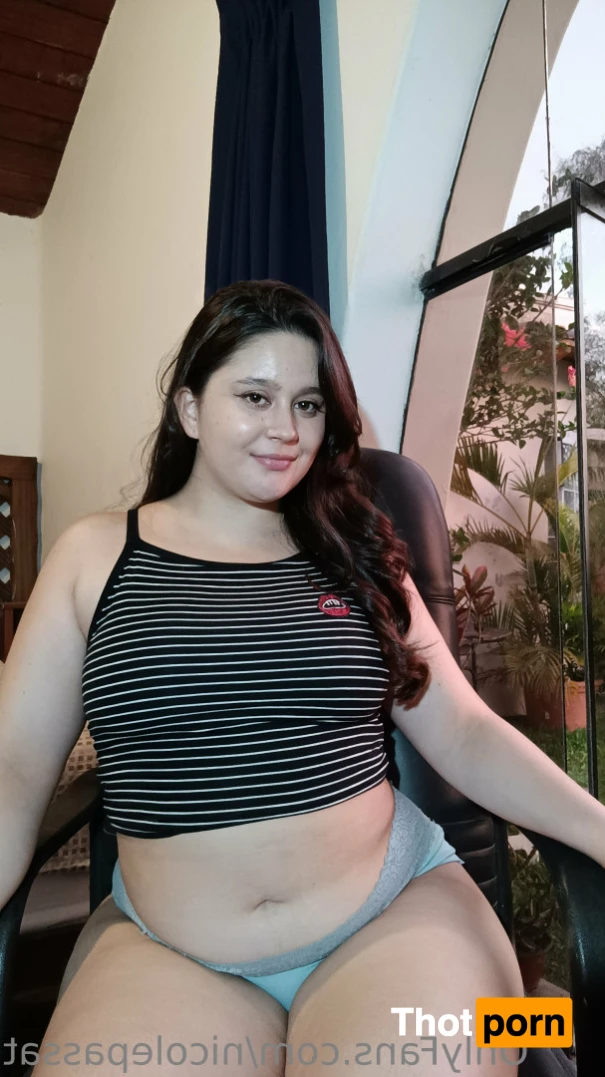 Nicole Passat 15880019