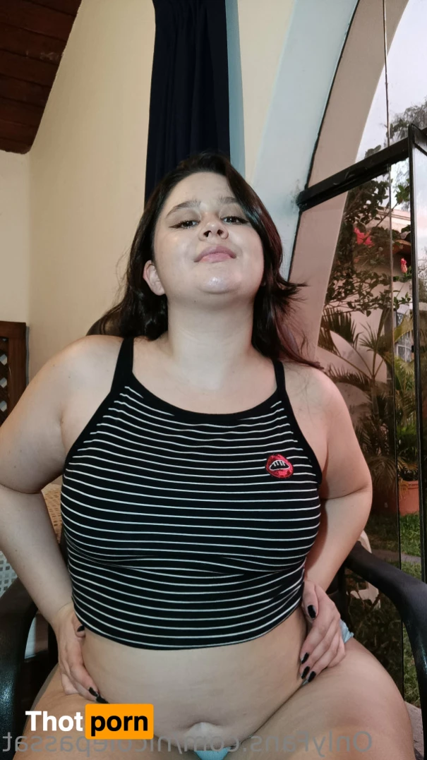 Nicole Passat 15880057