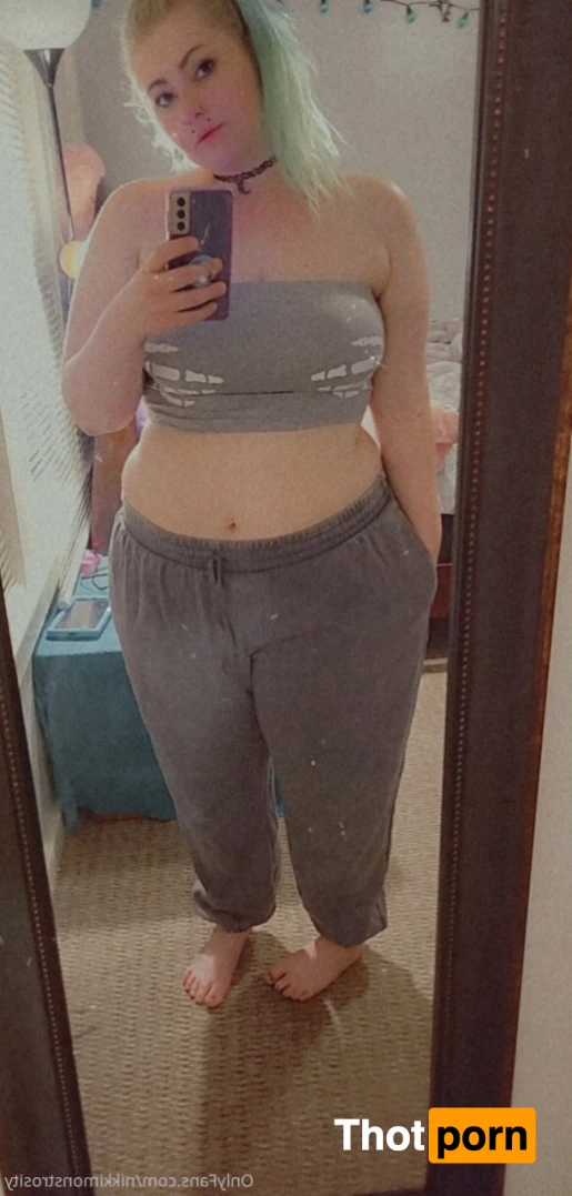 💕NikkiMonstrosity💕 15804318